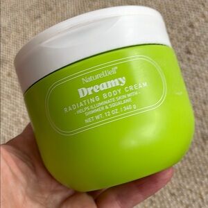 NEW dreamy body cream